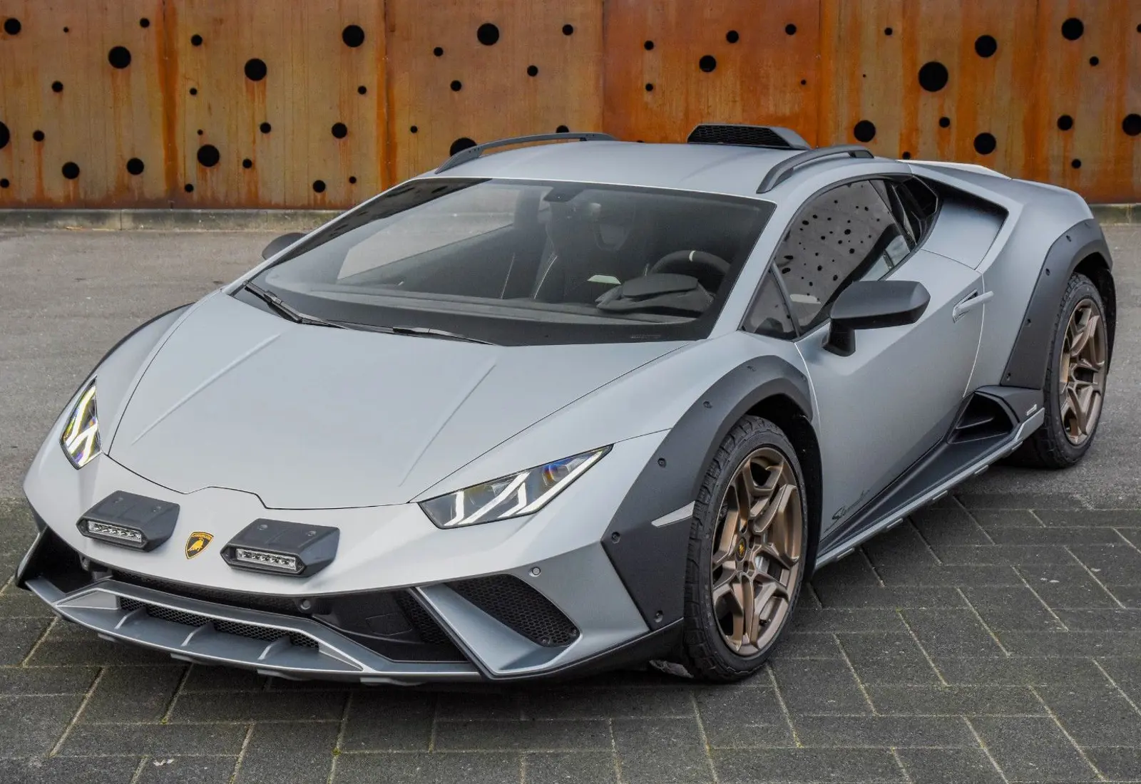 Lamborghini Huracán Sterrato * NEW * STOCK CAR * CERAMIC * CARPLAY *  - 42808