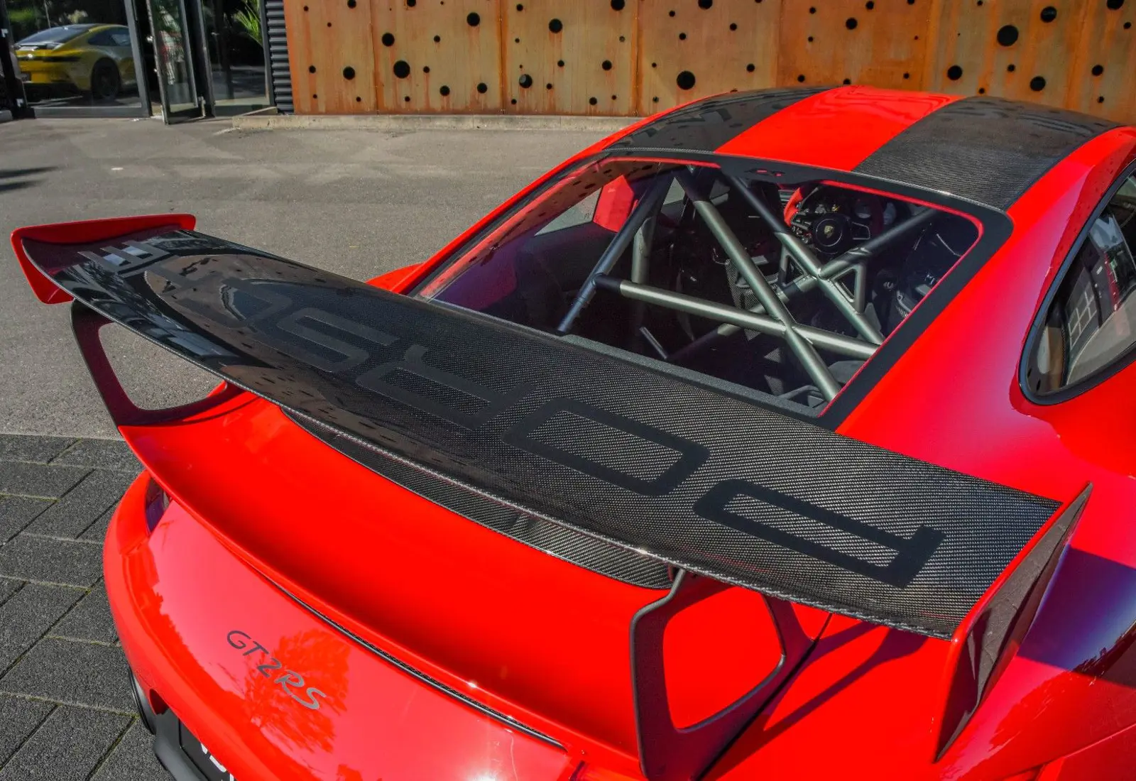 Porsche 911 GT2 RS * WEISSACH * 1.HAND * NUR 537 KM * CLUBSPORT - 42687