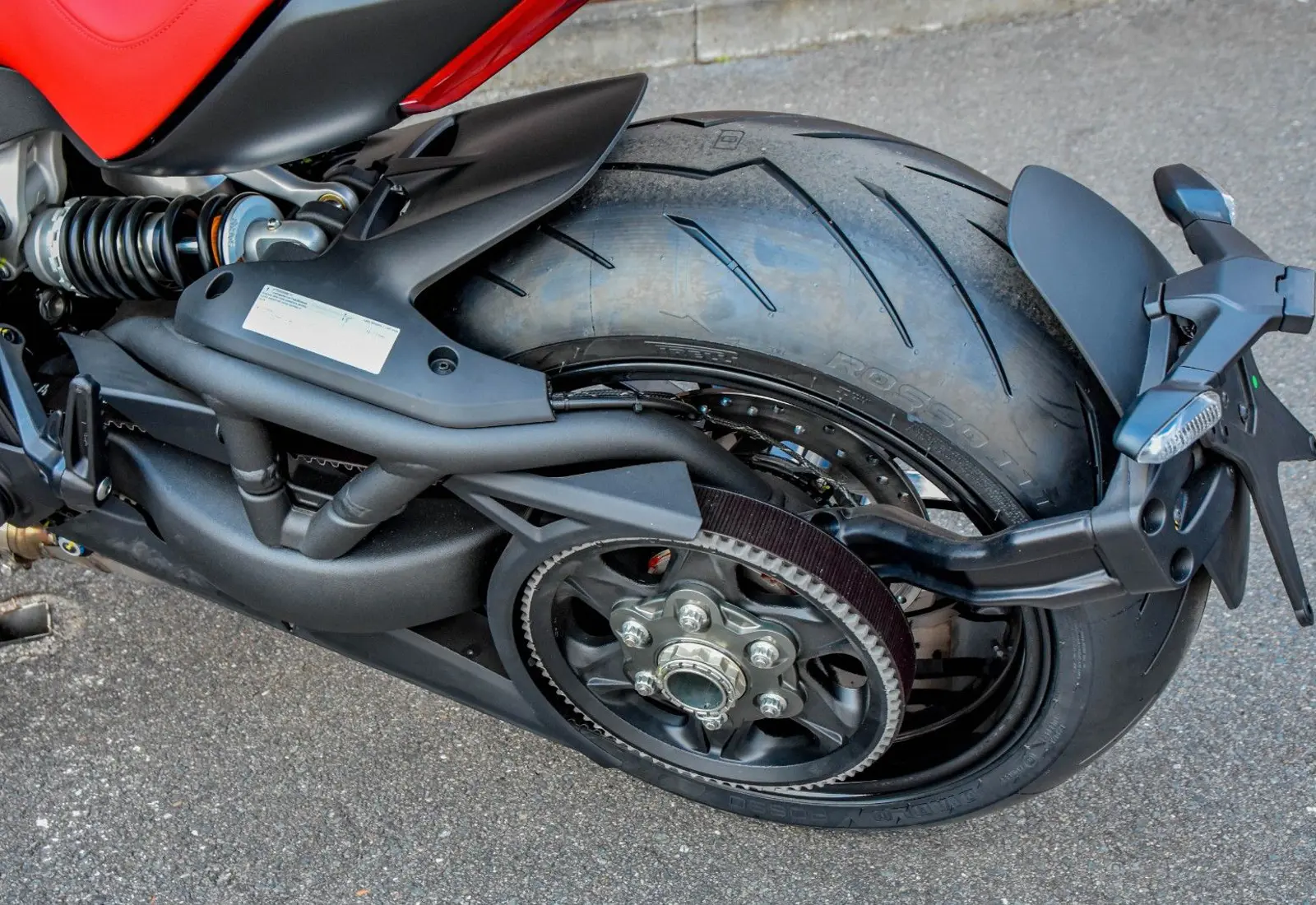 Ducati X-Diavel Nera * POLTRONA FRAU * 1 OF 500 * LIMITED ED - 42261