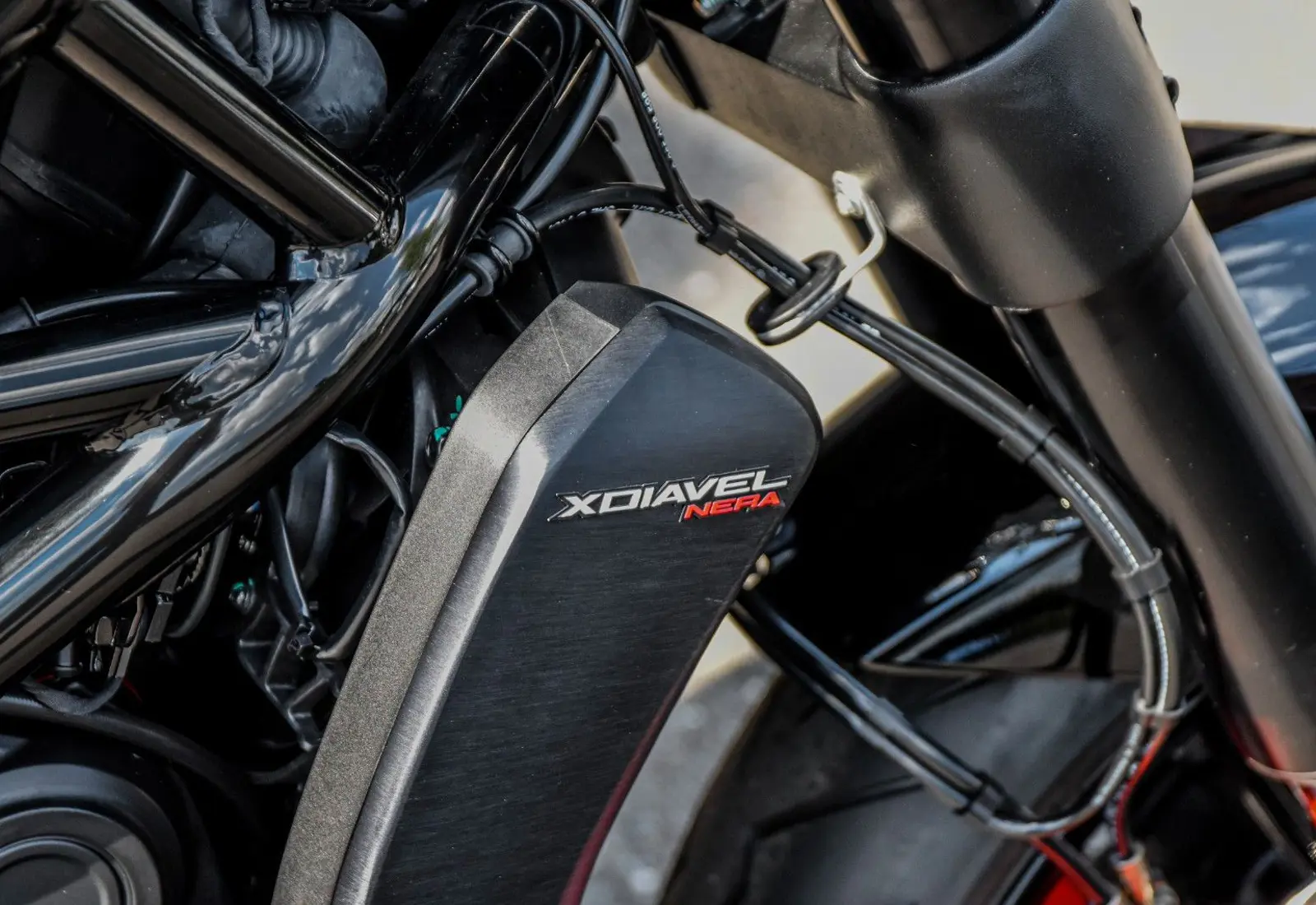 Ducati X-Diavel Nera * POLTRONA FRAU * 1 OF 500 * LIMITED ED - 41968