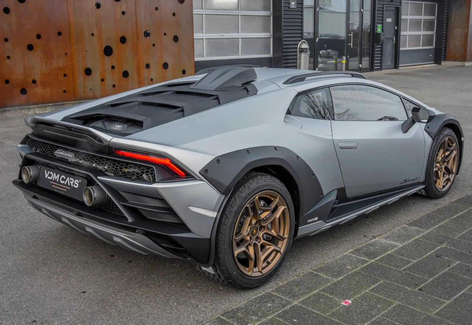 Lamborghini Huracán Sterrato * NEW * STOCK CAR * CERAMIC * CARPLAY *  - 42833