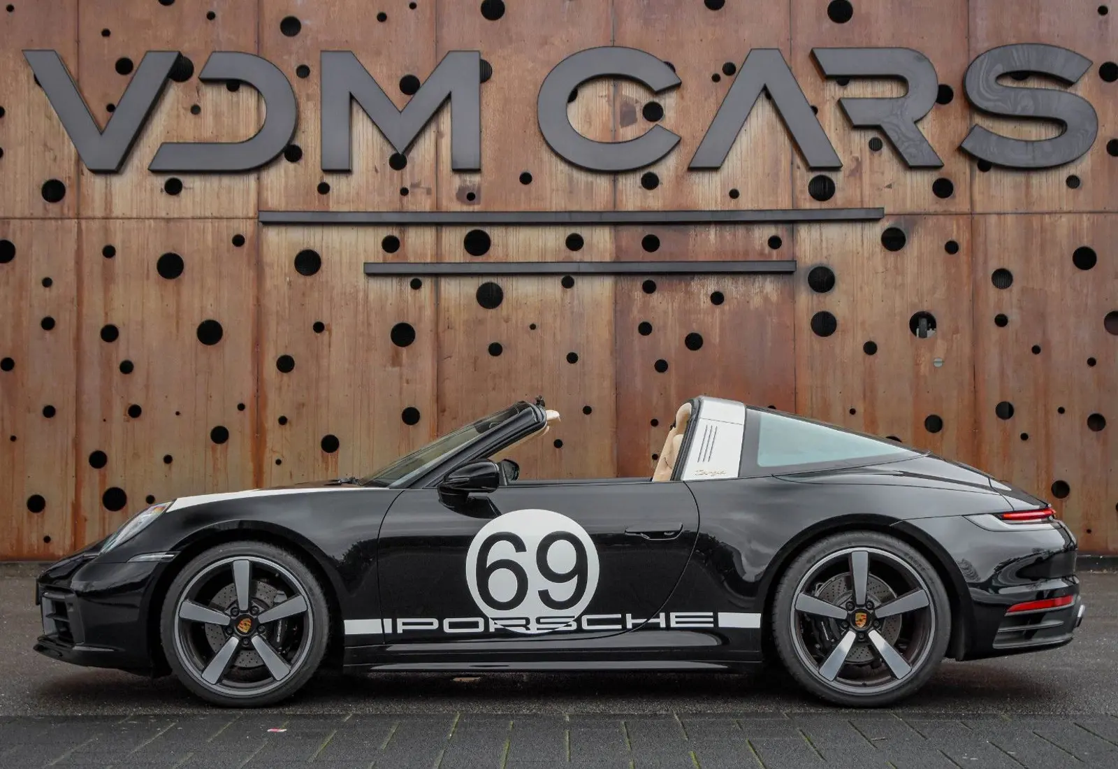 Porsche 911 Targa 4S Heritage Edition * 1 OF 992 * DESIGN *  - 43369