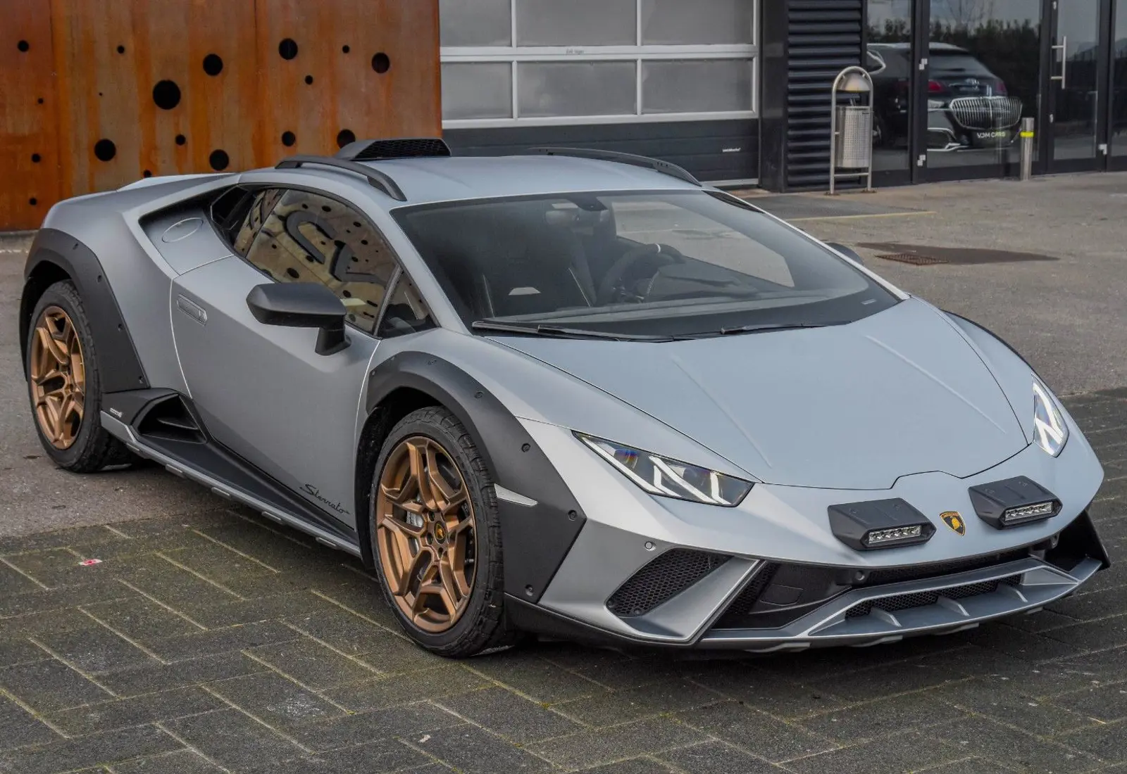 Lamborghini Huracán Sterrato * NEW * STOCK CAR * CERAMIC * CARPLAY *  - 42812